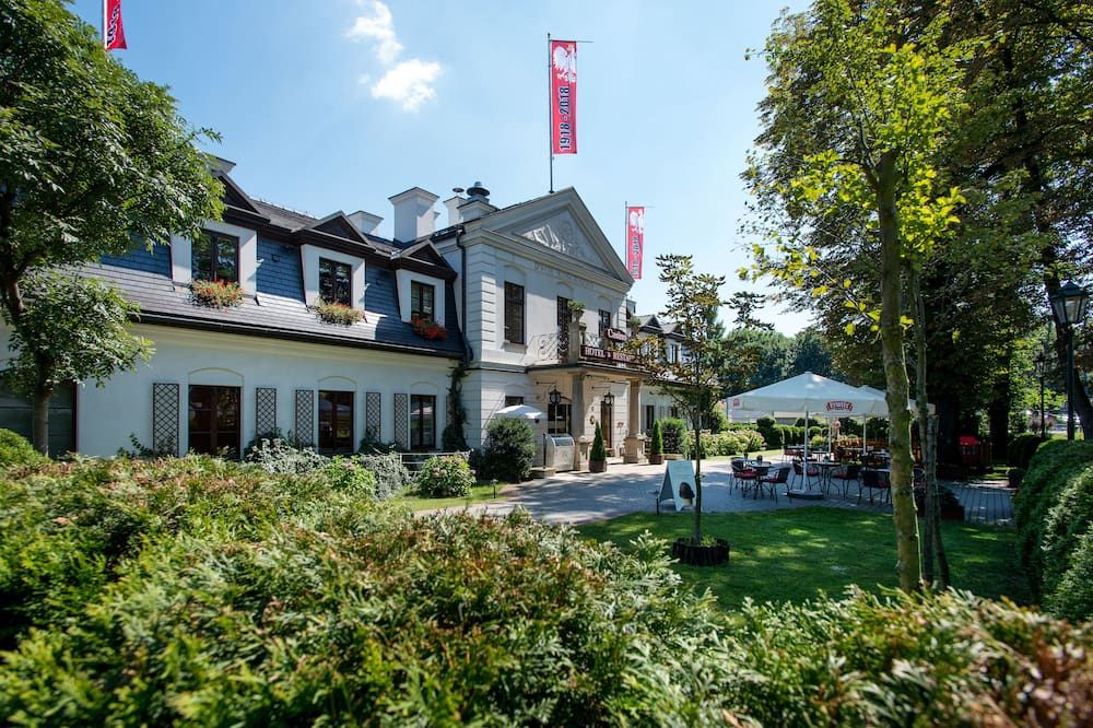 Gebäude