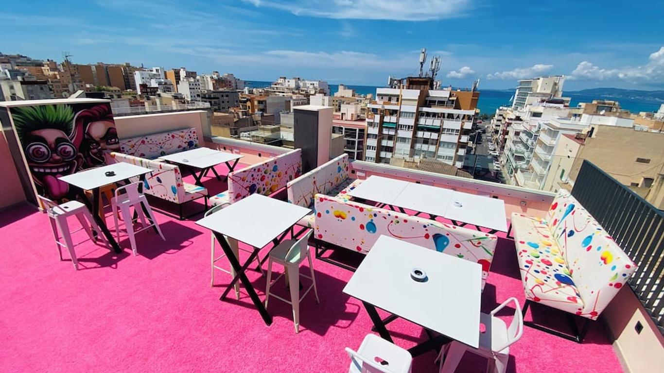 We Street Hostel - El Arenal-Albergue juvenil