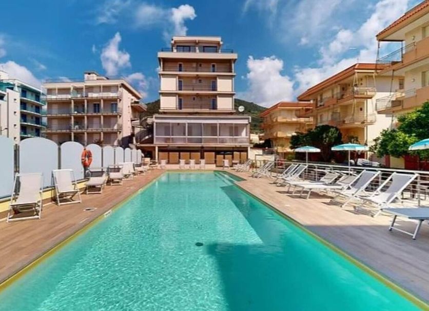 Pool Foto