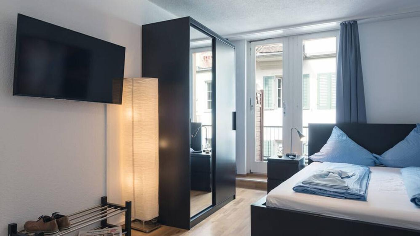Hitrental Old Town Apartments