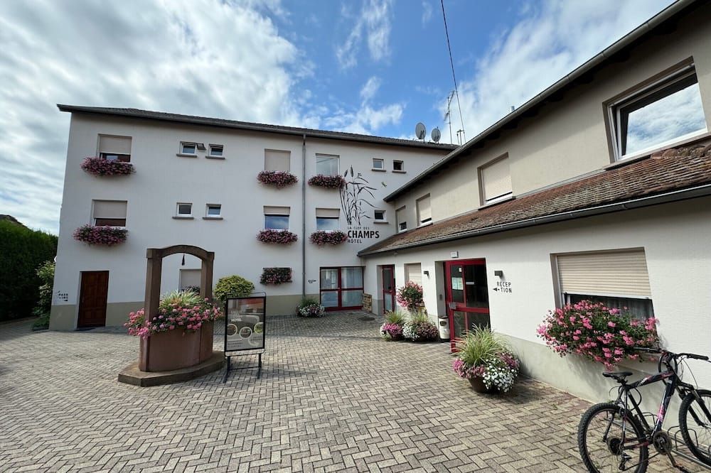Gebäude