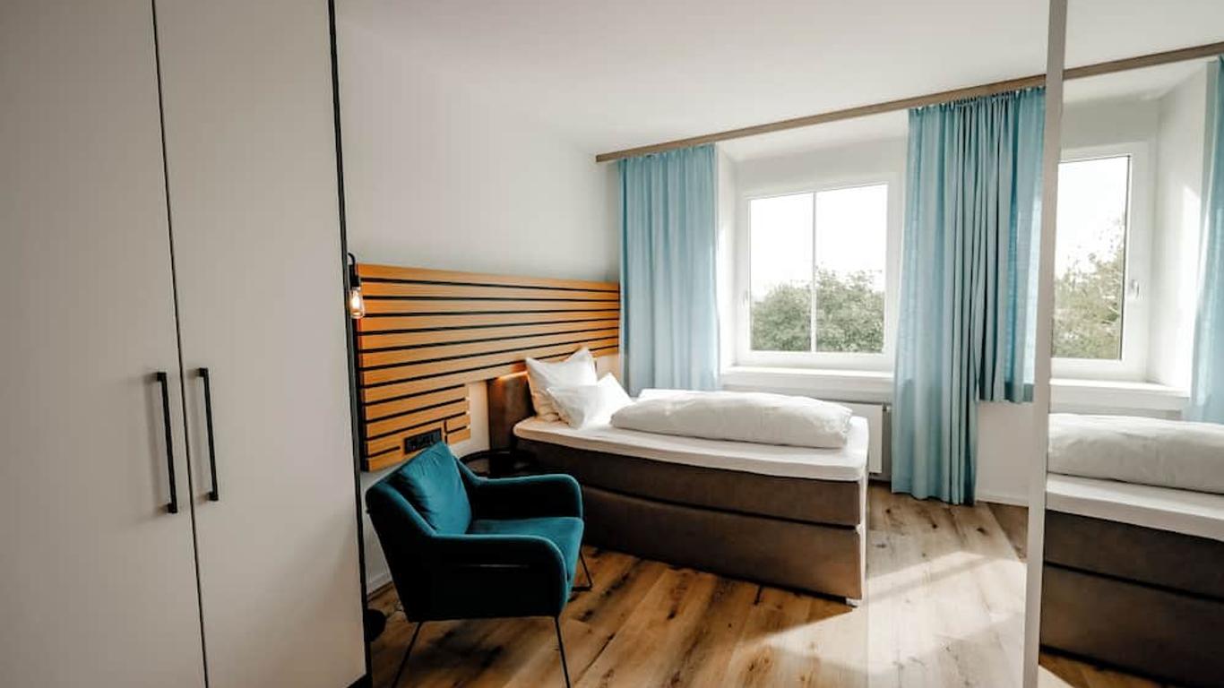 Coffee Fellows Hotel & Longstay