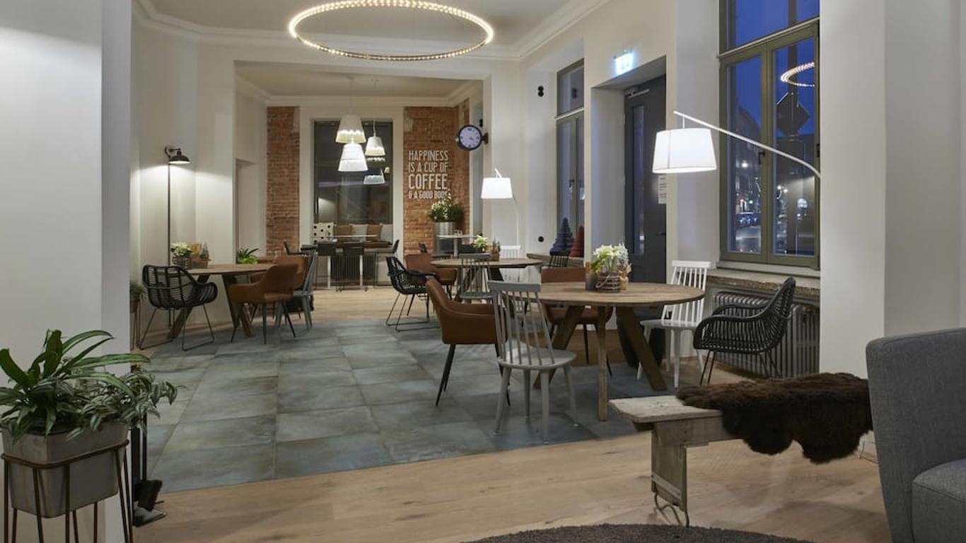 Vias Appartements Und Ferienwohnungen
