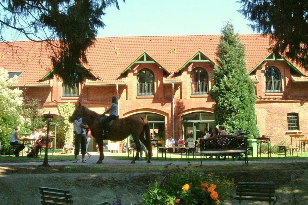 Gebäude