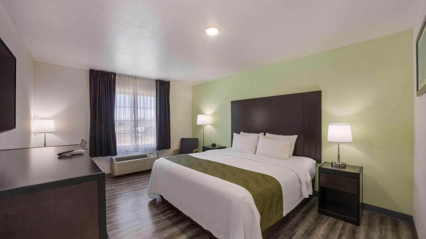 Quality Inn & Suites Clayton, Nm