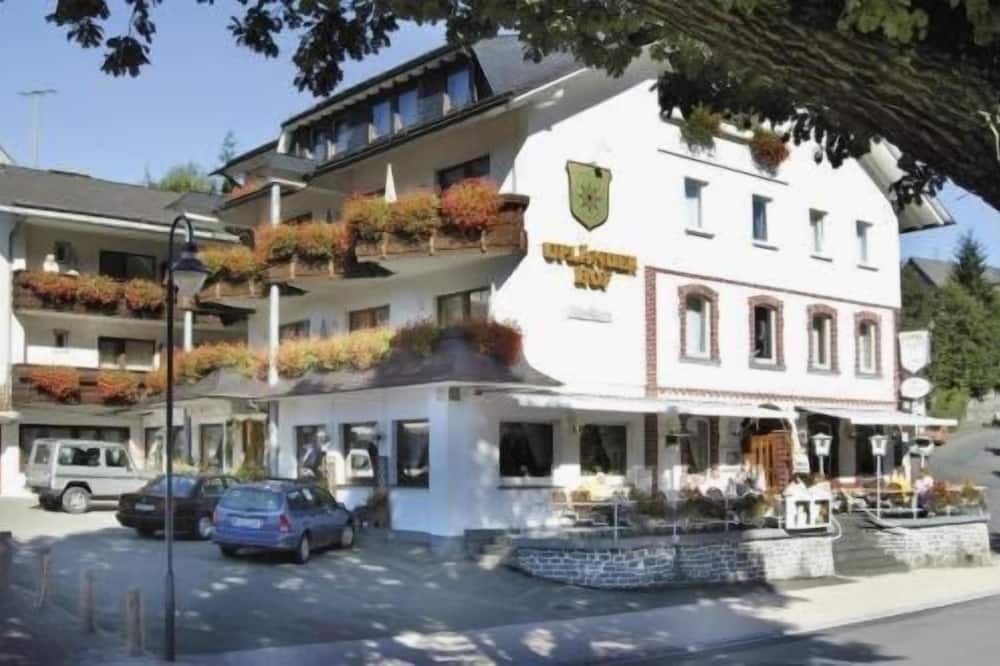 Gebäude