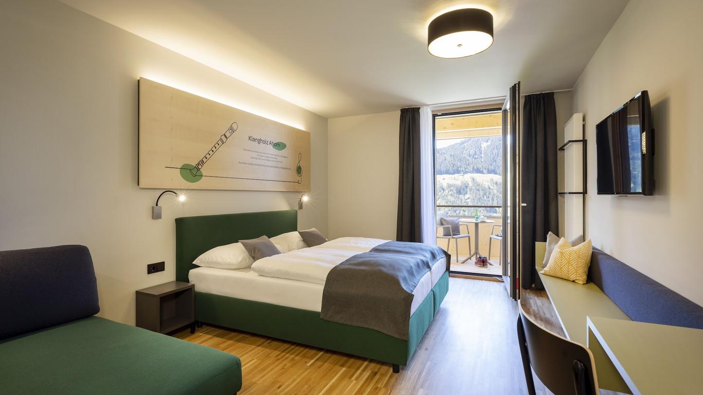 Jufa Hotel Laterns - Klangholzhus