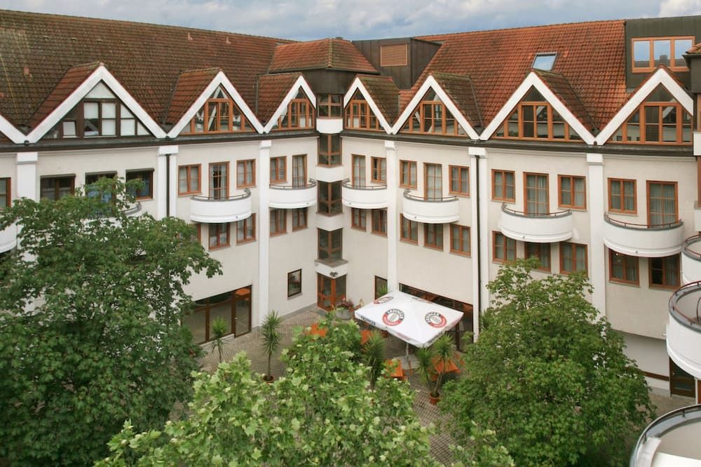 Gebäude