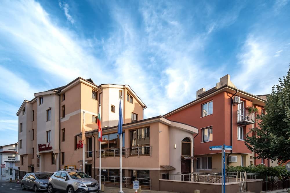 Gebäude