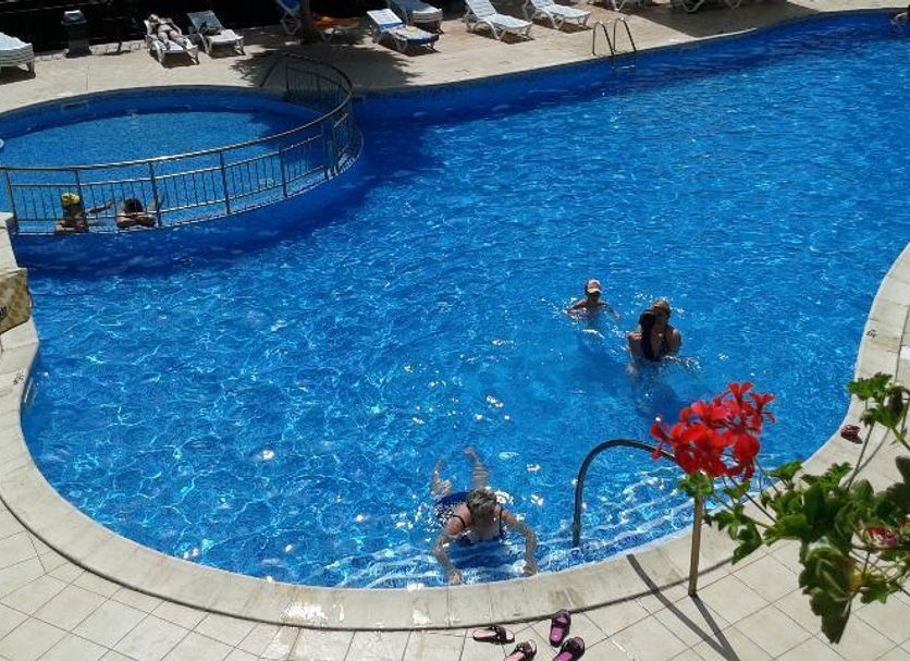 Pool Foto