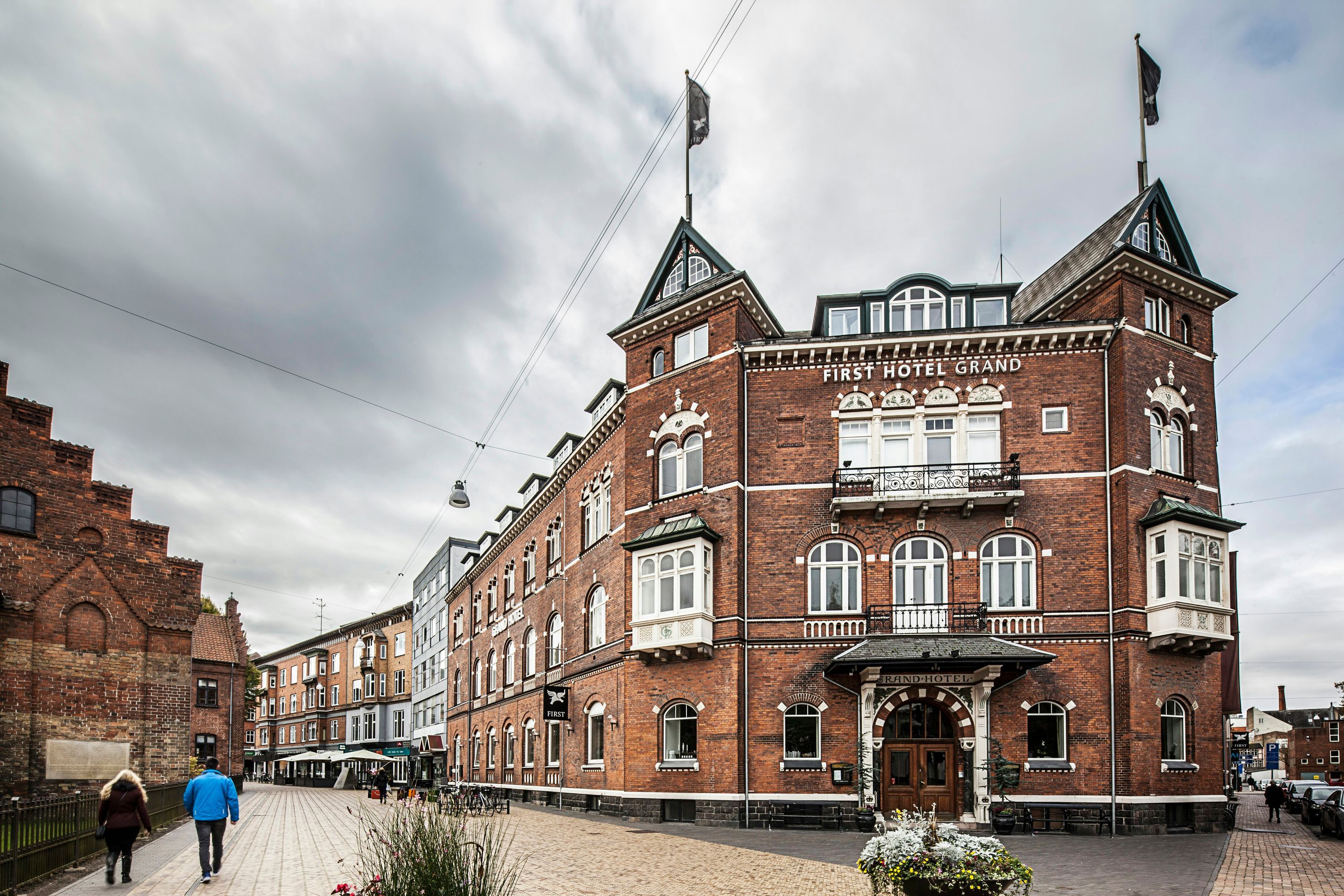 Gebäude