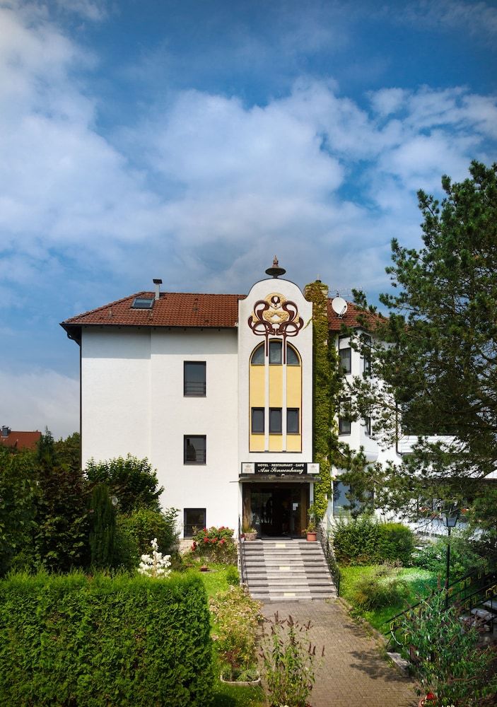 Gebäude