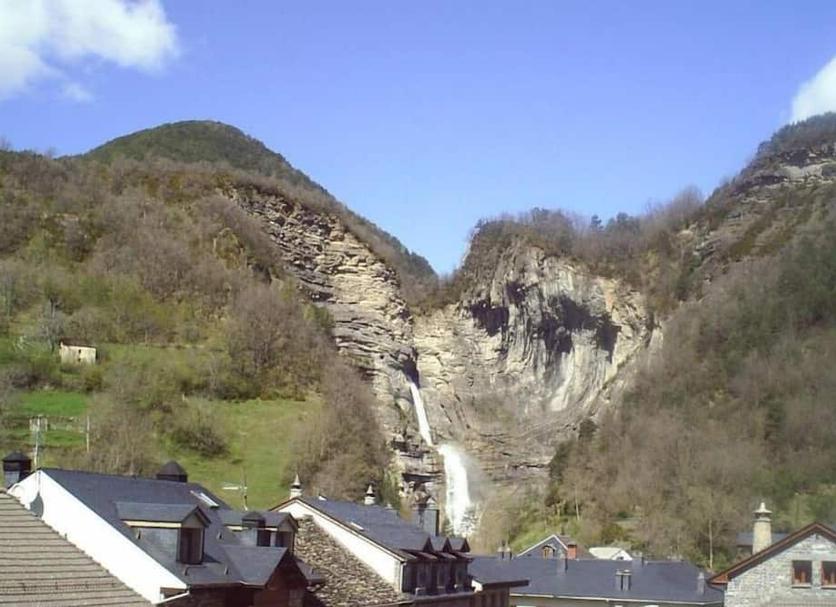 Außenansicht Foto