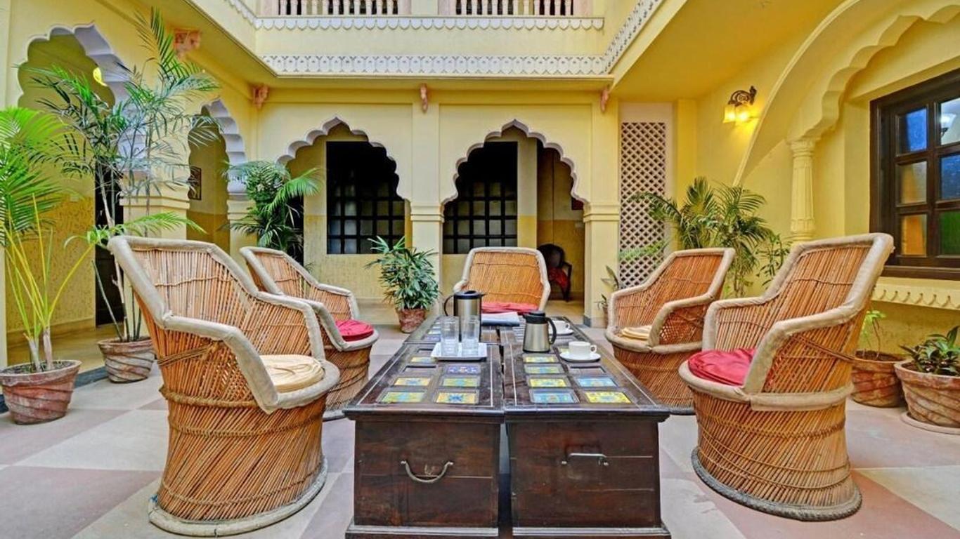 Fabhotel Utsav Niwas