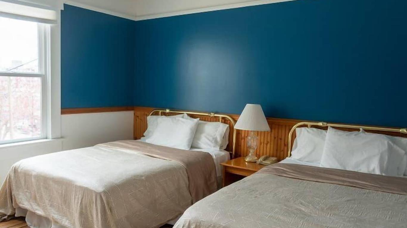 Royal Hotel Chilliwack