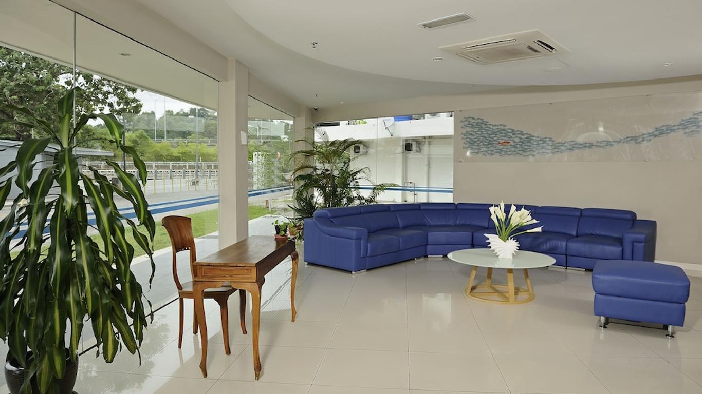 Oceania Hotel
