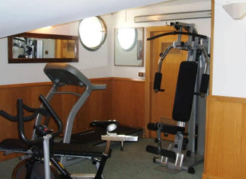 Fitnessbereich Foto