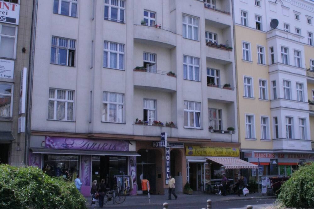 Gebäude