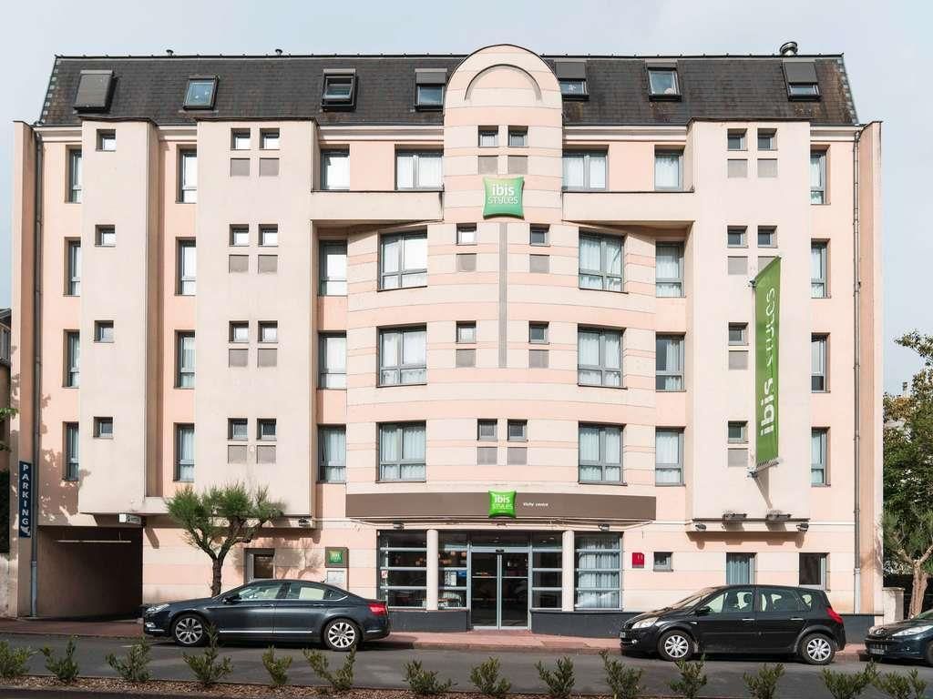 Gebäude