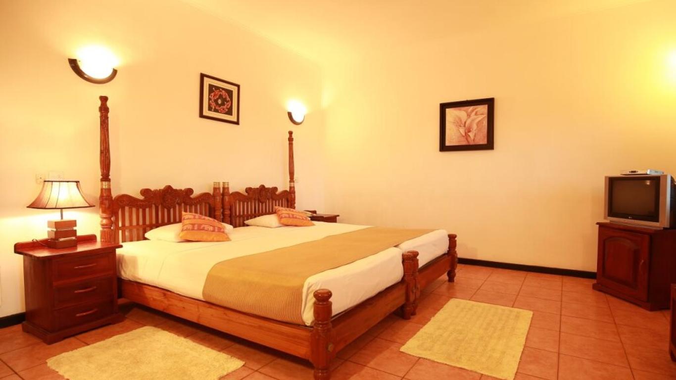 Royal Beach Resort