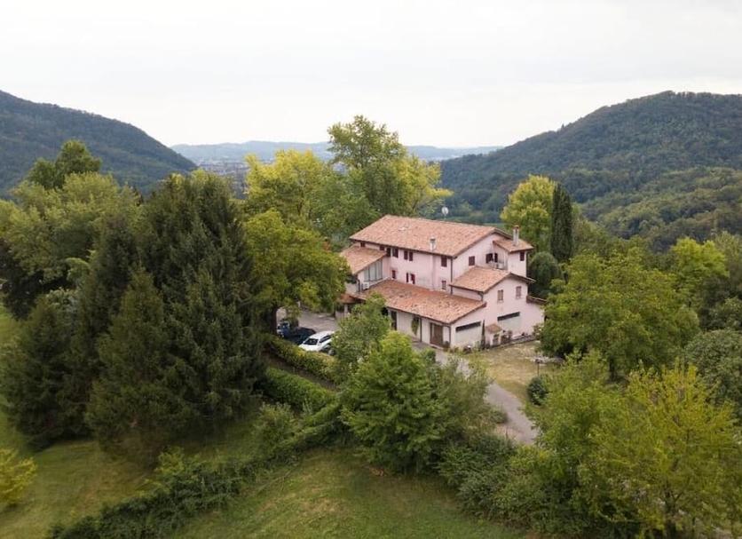 Außenansicht Foto