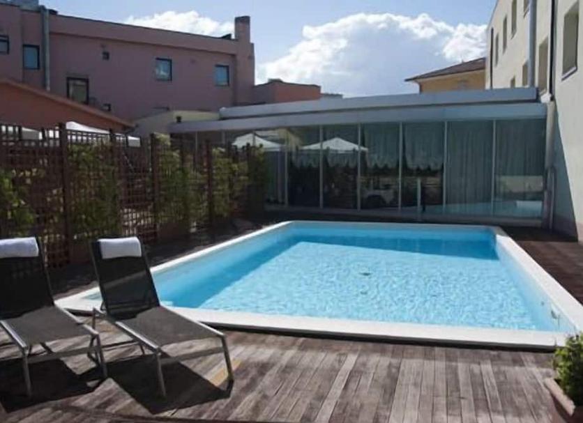 Pool Foto