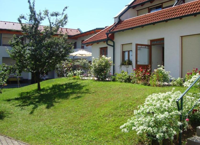 Außenansicht Foto