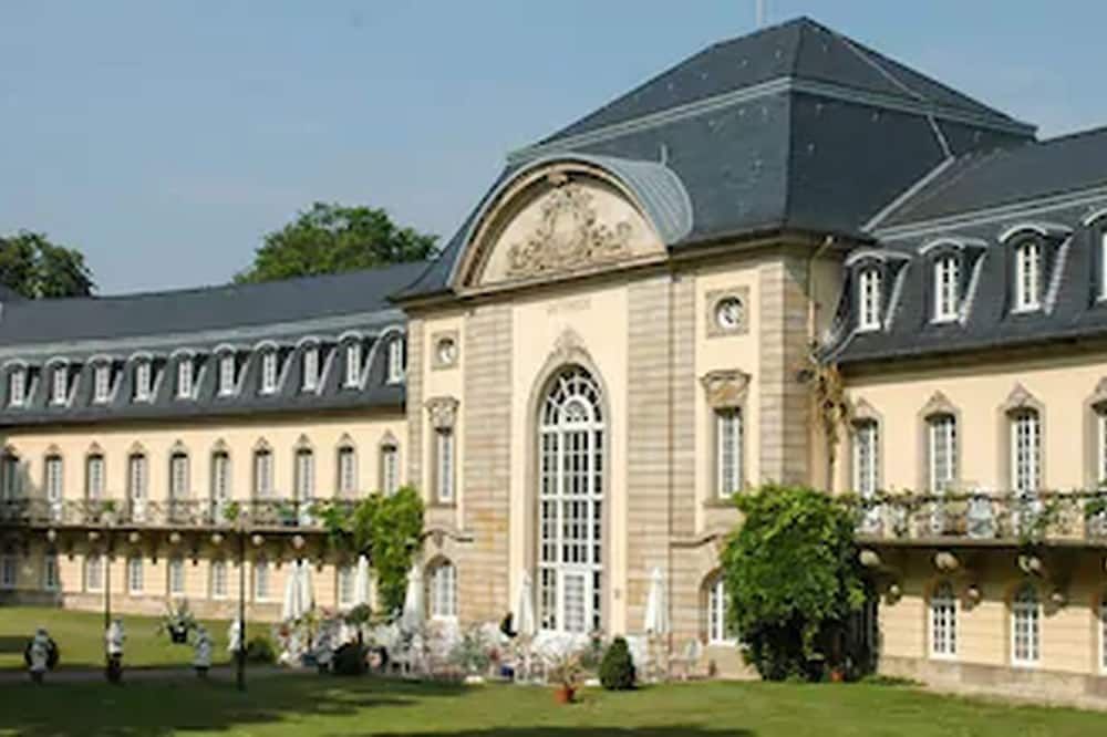 Gebäude