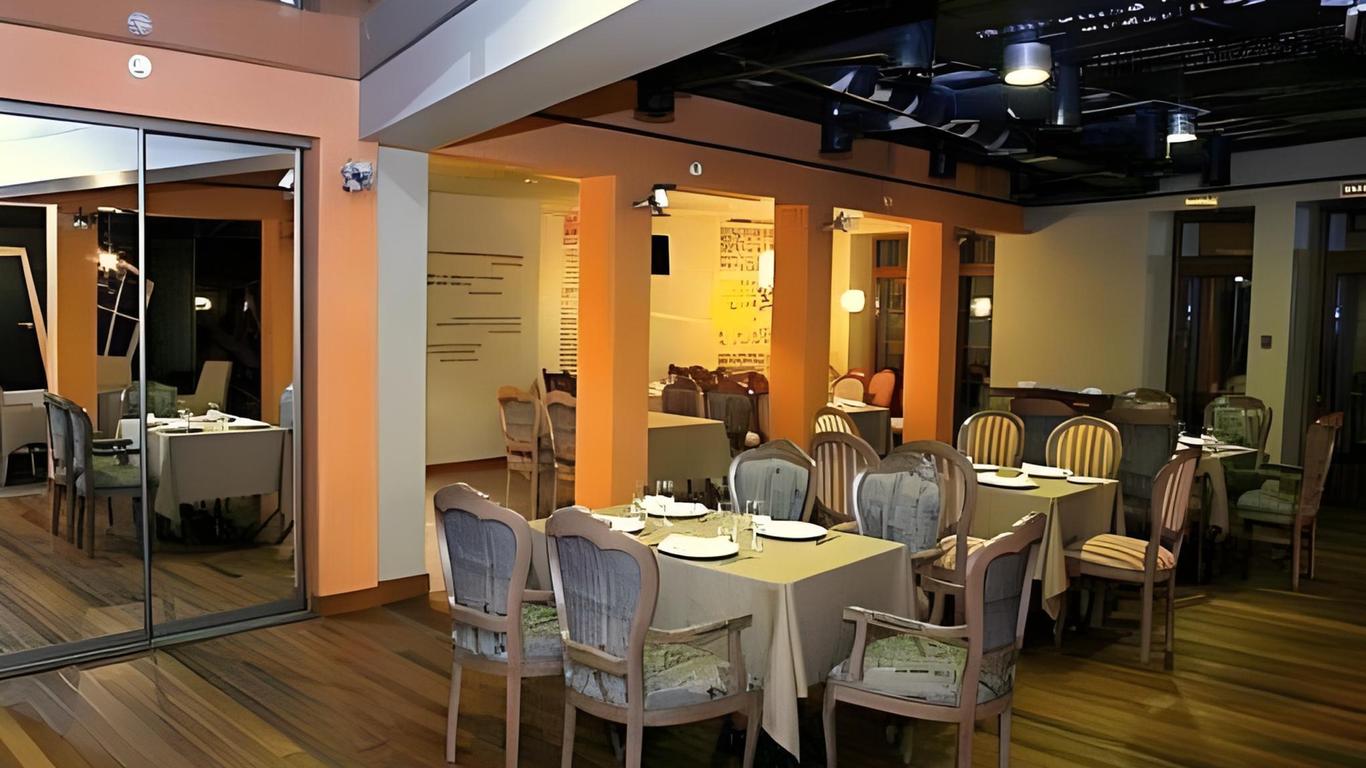 Lumier Hotel & Spa
