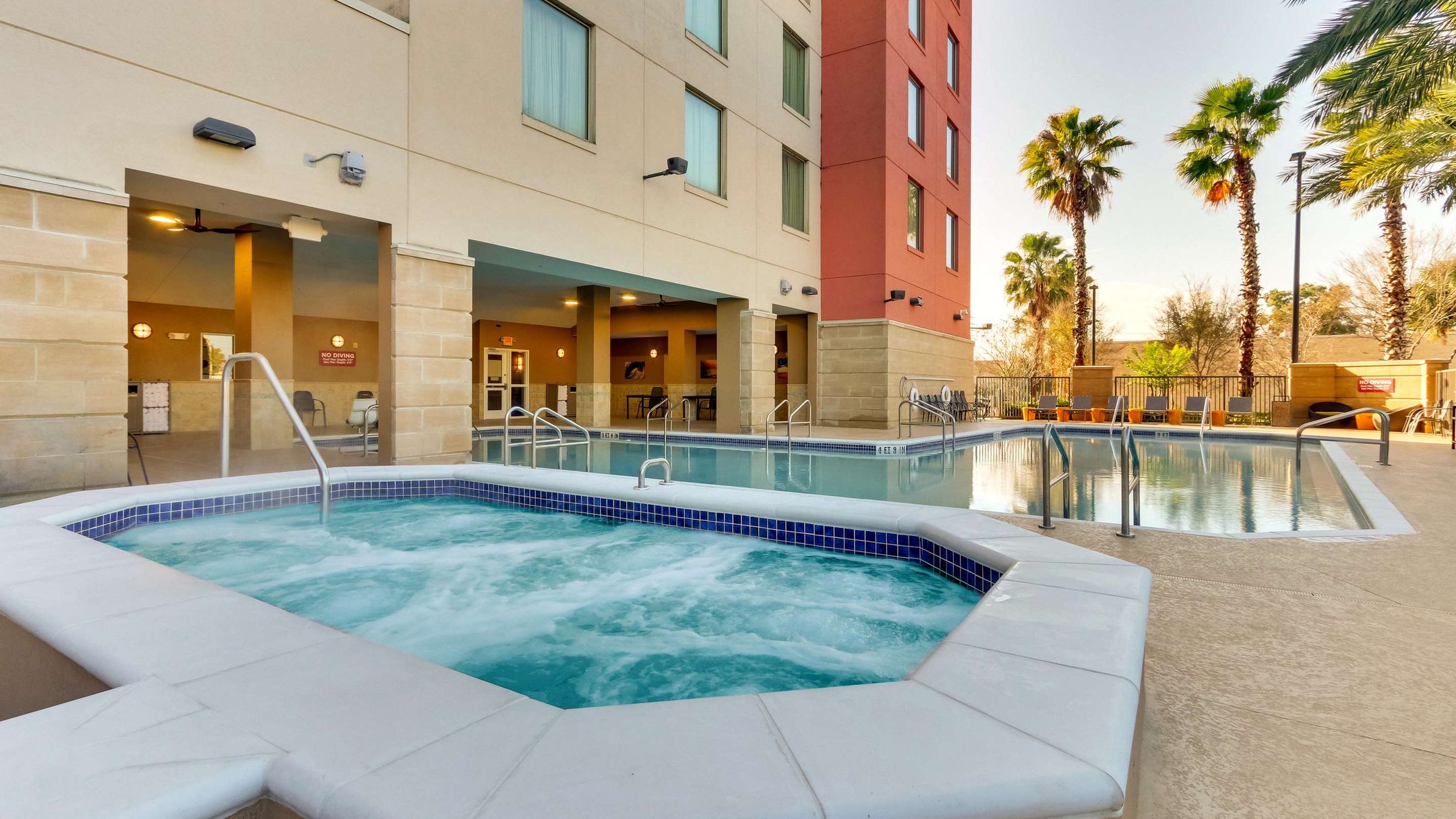 Drury Inn & Suites near Universal Orlando Resort ab 106 €. Hotels in