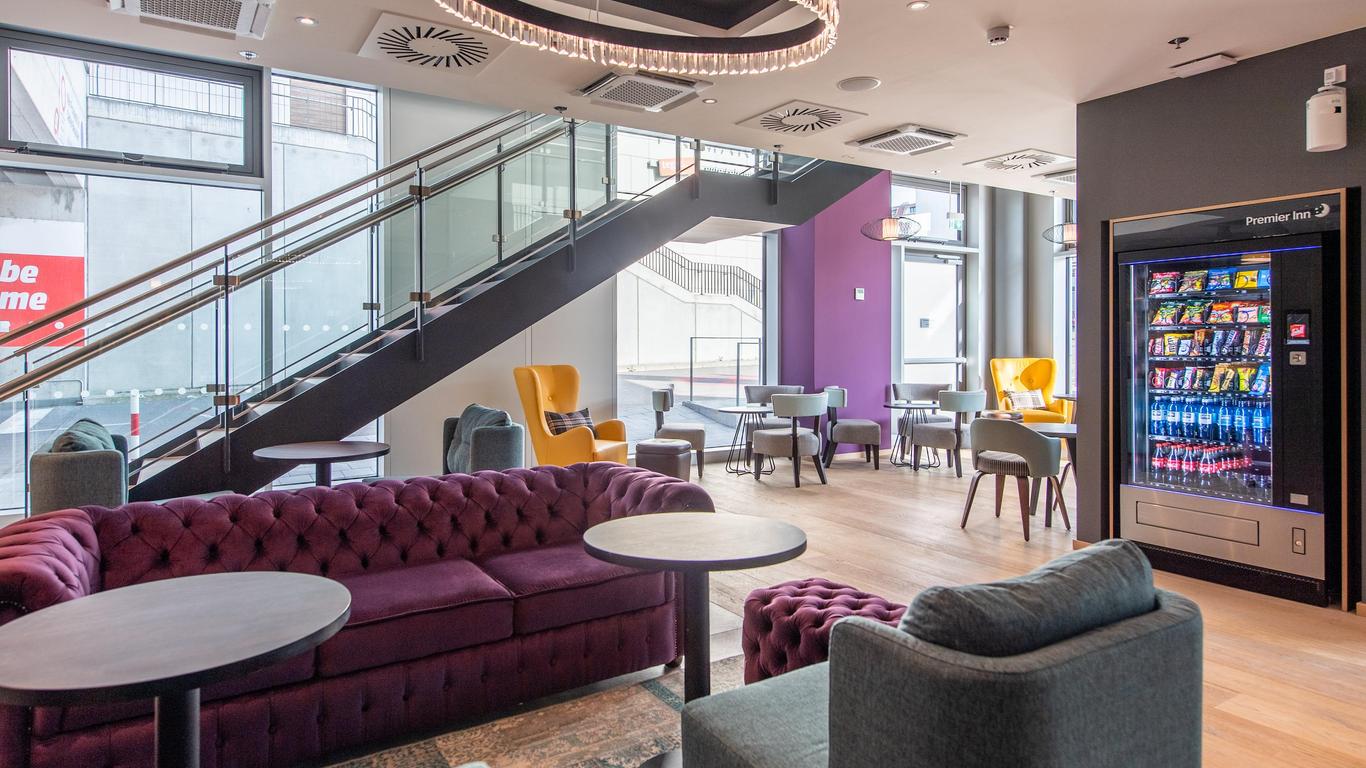 Premier Inn Stuttgart City Centre