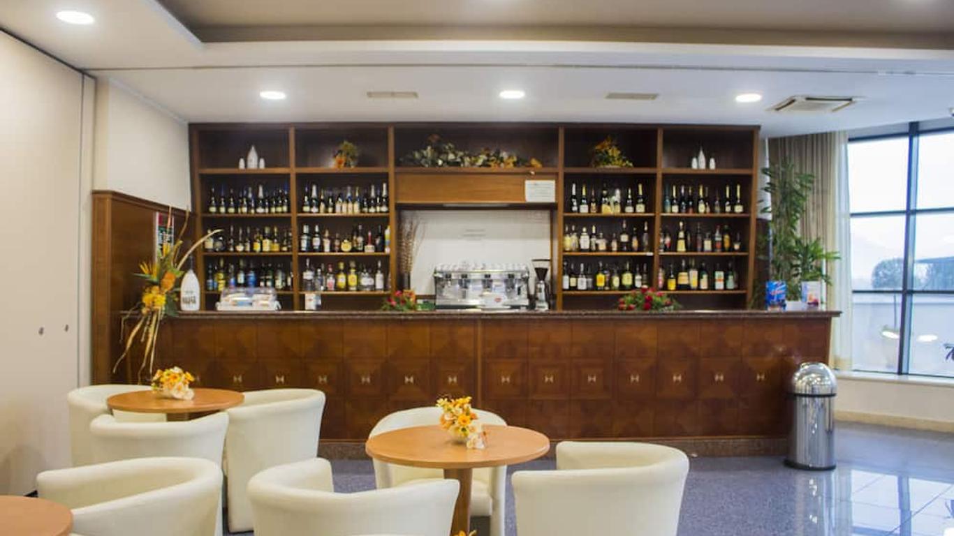 Edra Palace Hotel & Ristorante