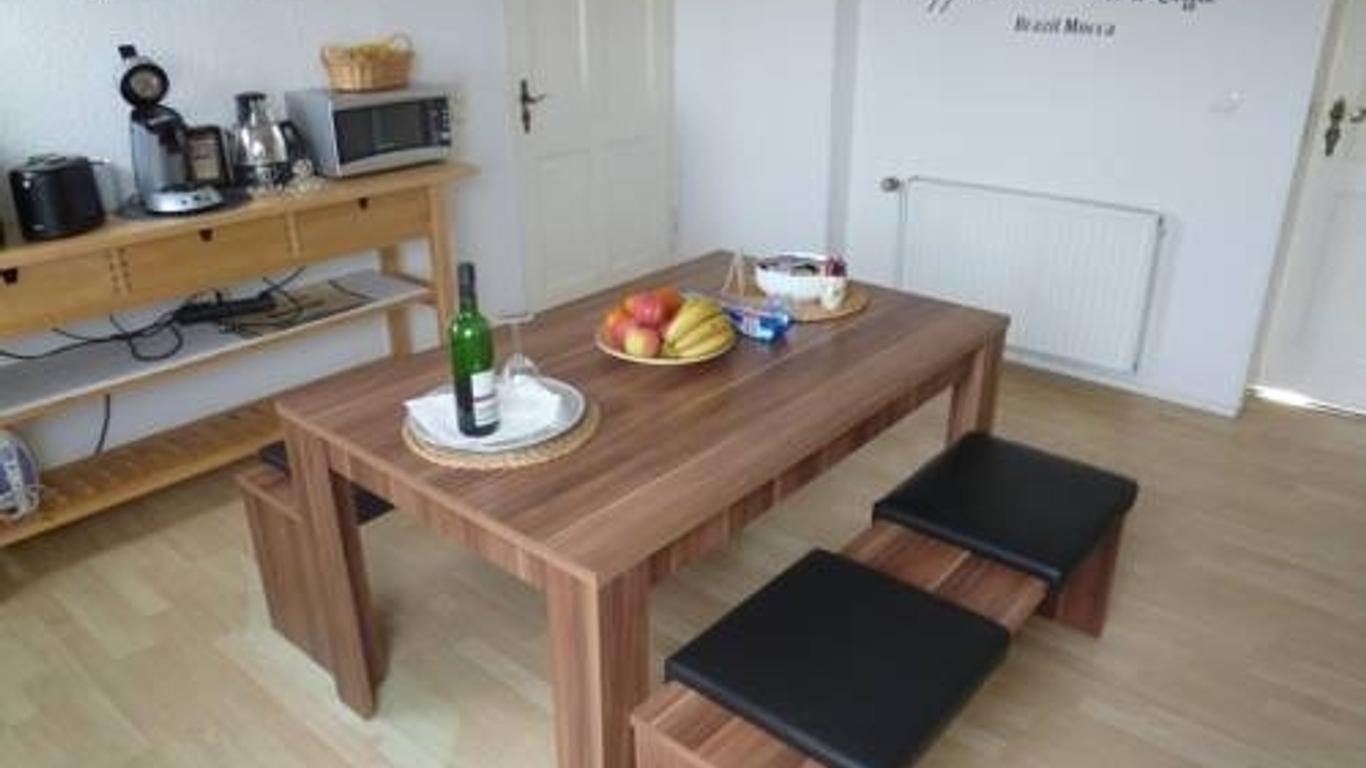 Airport Apartment