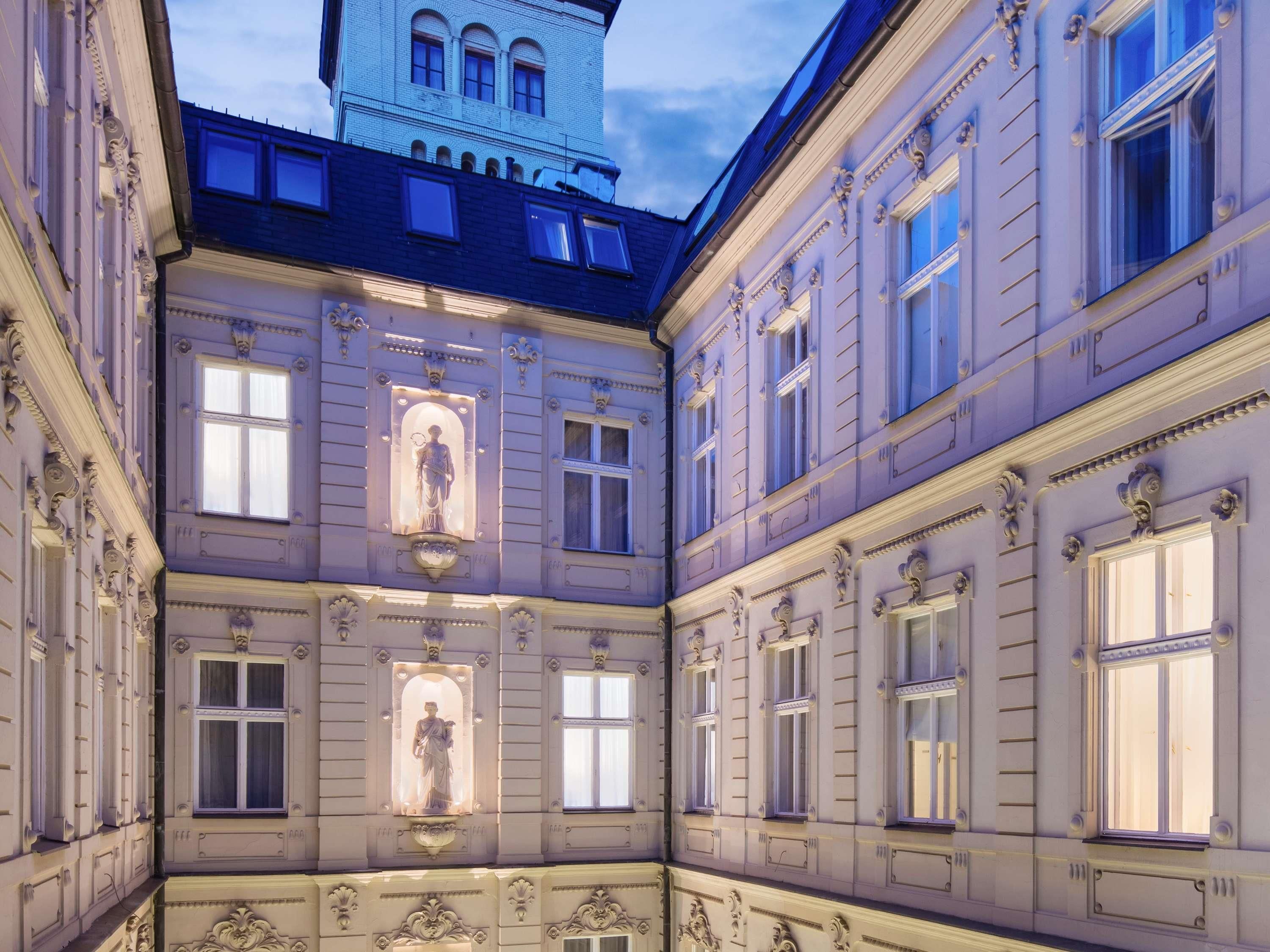 Gebäude
