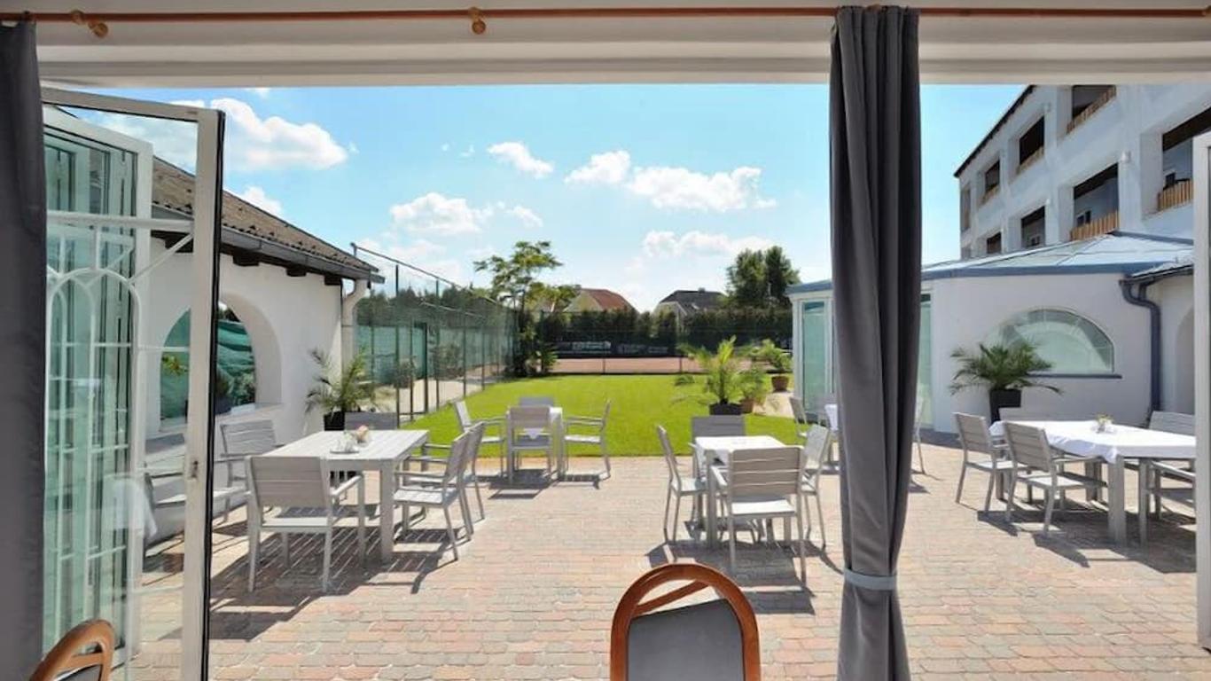 Sporthotel Podersdorf