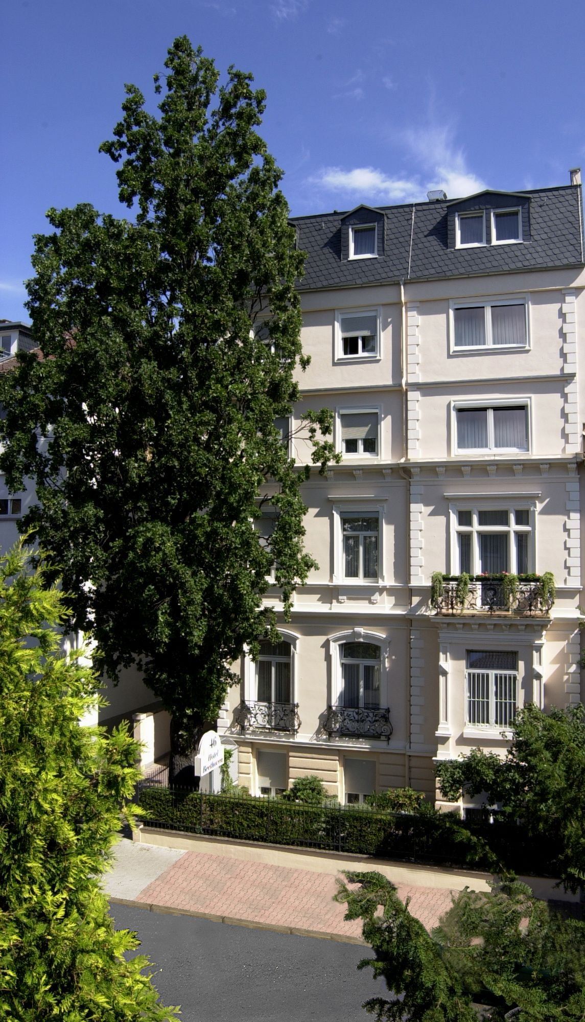 Gebäude