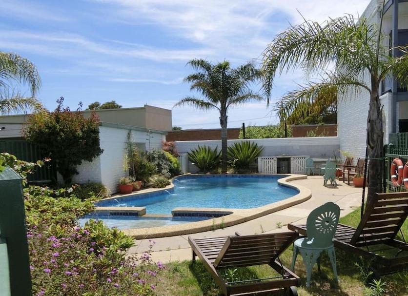 Pool Foto