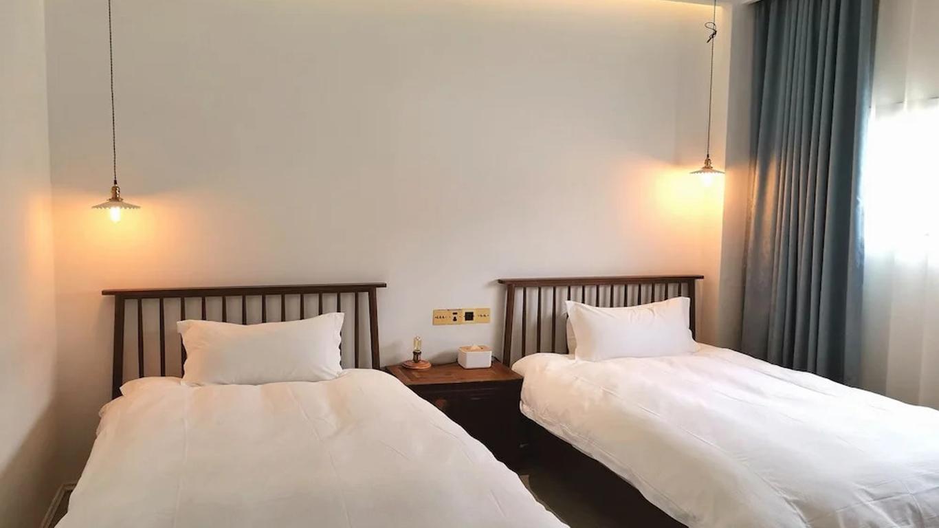 Suzhou Unique Space Design Art Hotel