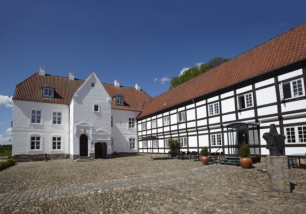 Gebäude