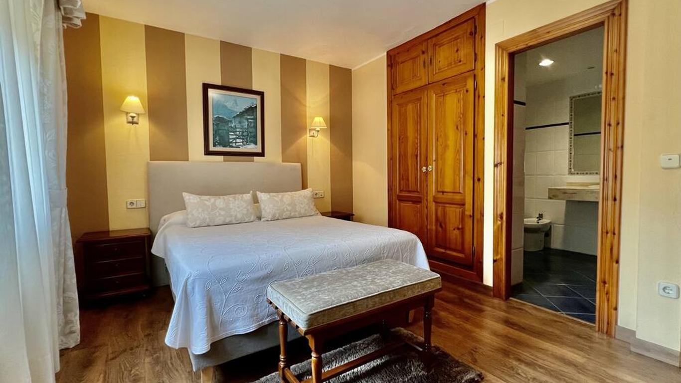 Hotel La Rivera