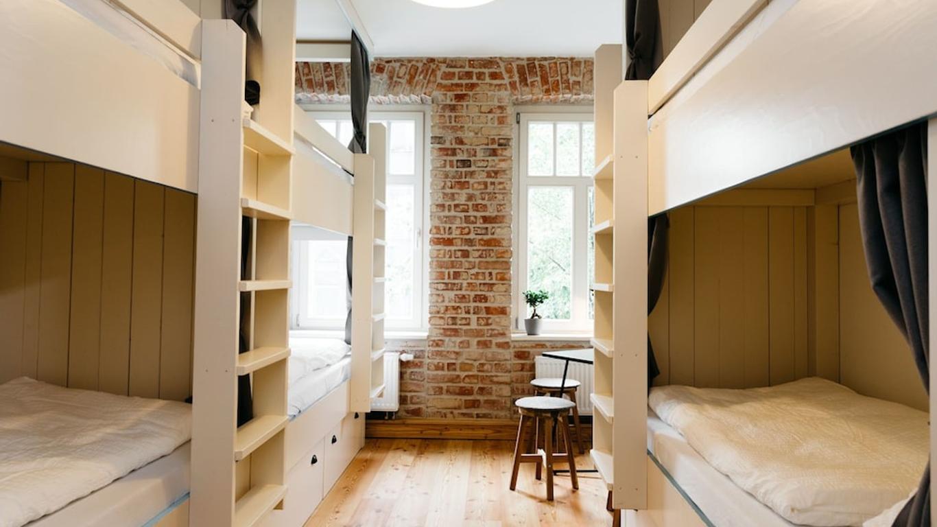 Hostel Multitude