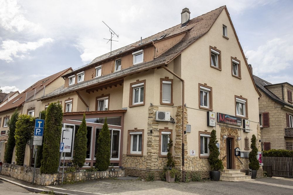 Gebäude