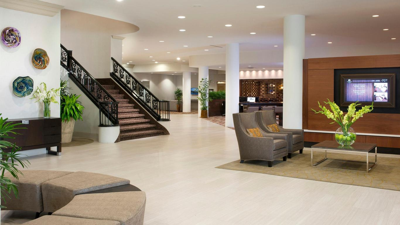 DoubleTree by Hilton Lafayette