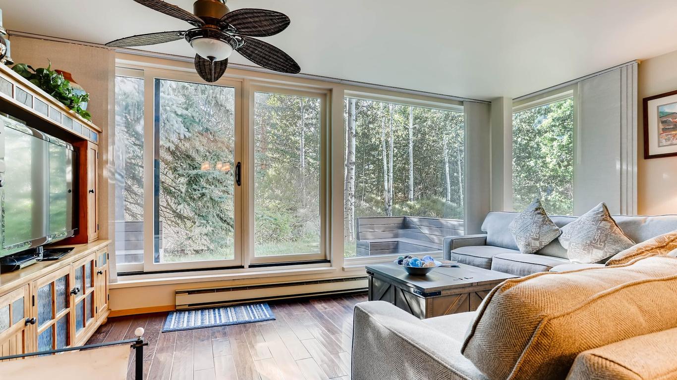 Simba Run Condos 2Bed 2Bath