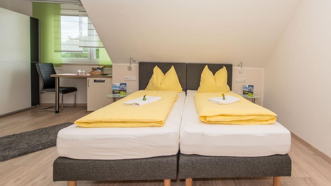 Ferienwohnungen und Zimmer Yassi