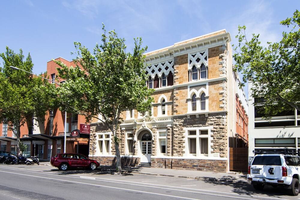 Gebäude