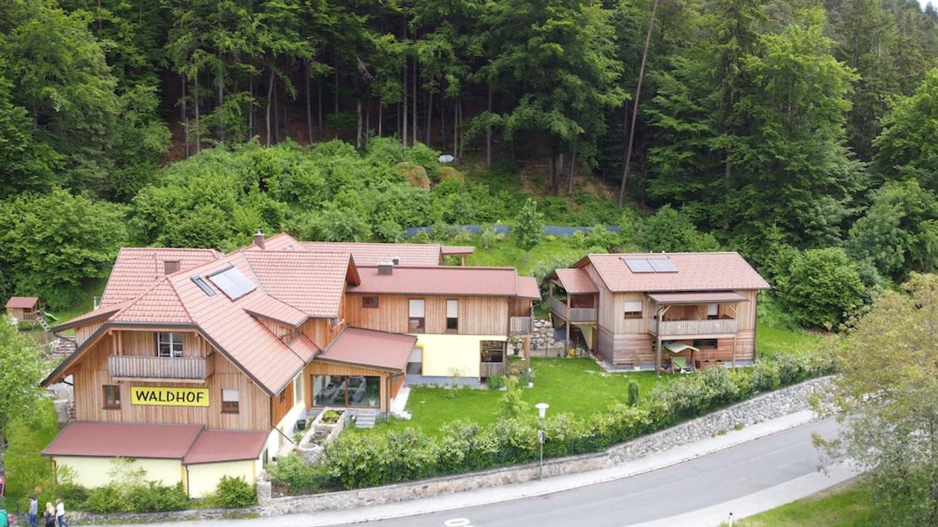 Gasthof - Pension Waldhof