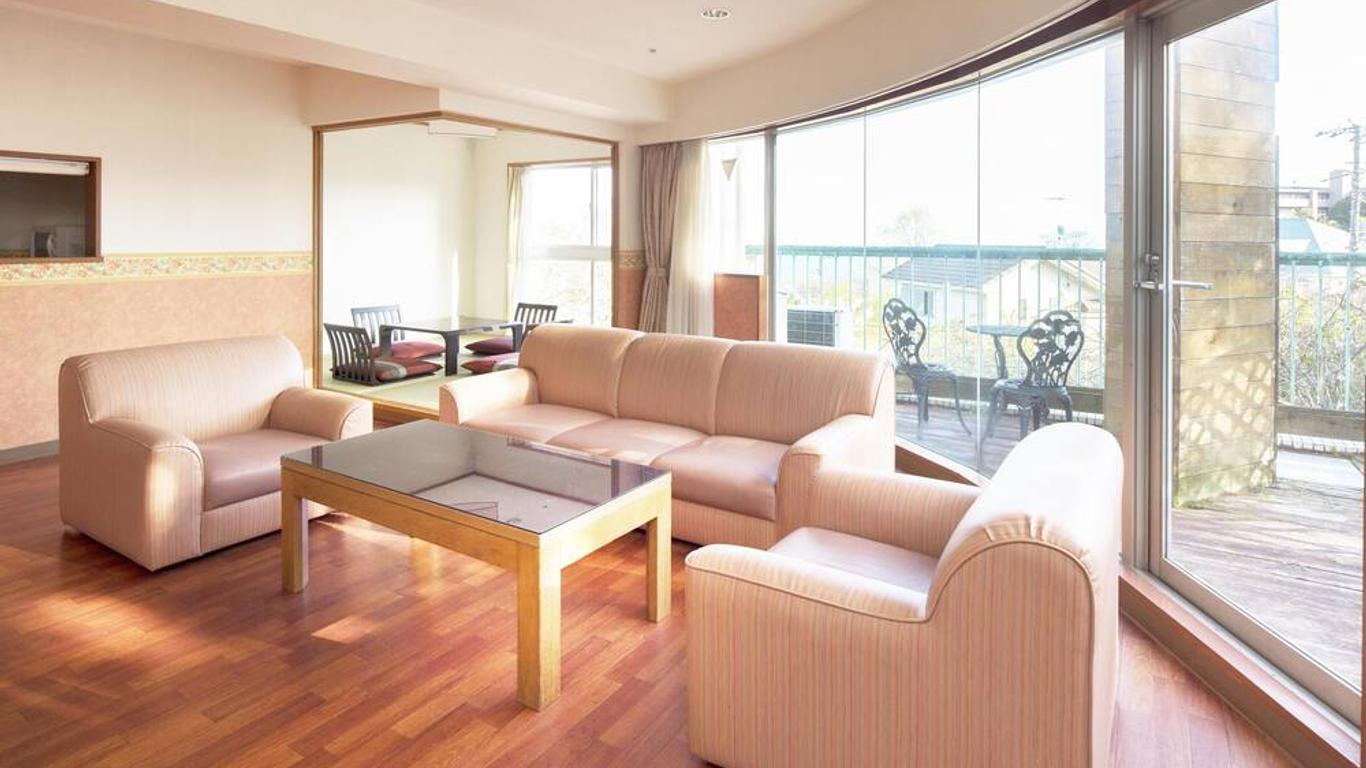 Izumigo Izukogen Dog Paradise Condominium