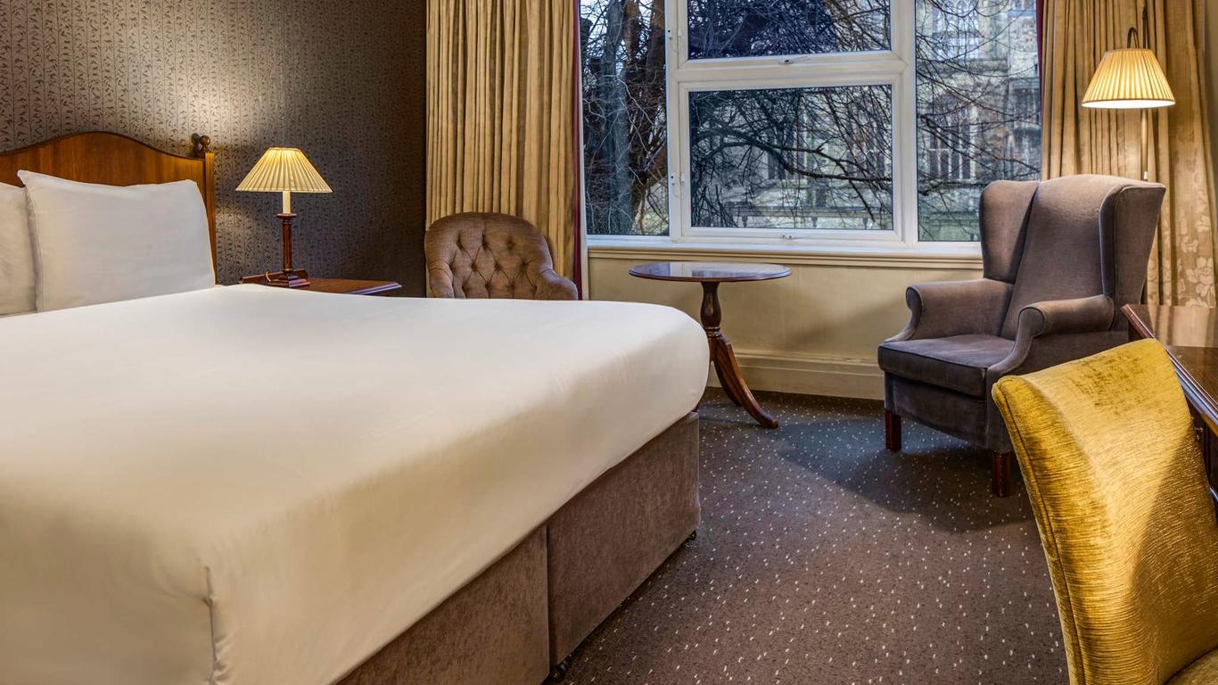Winchester Wessex Hotel by Sunday
