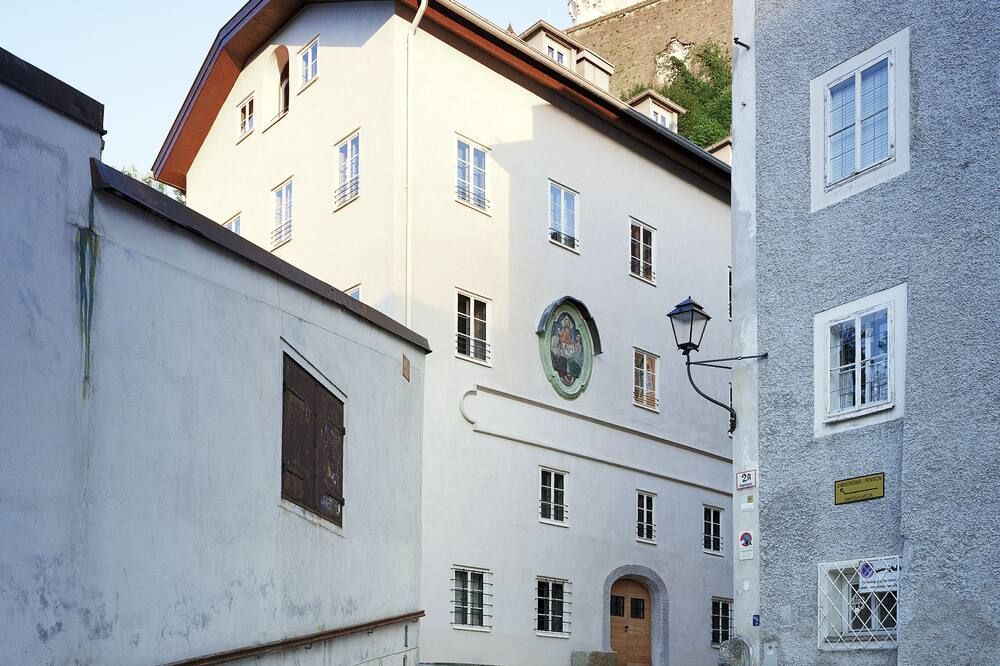 Gebäude